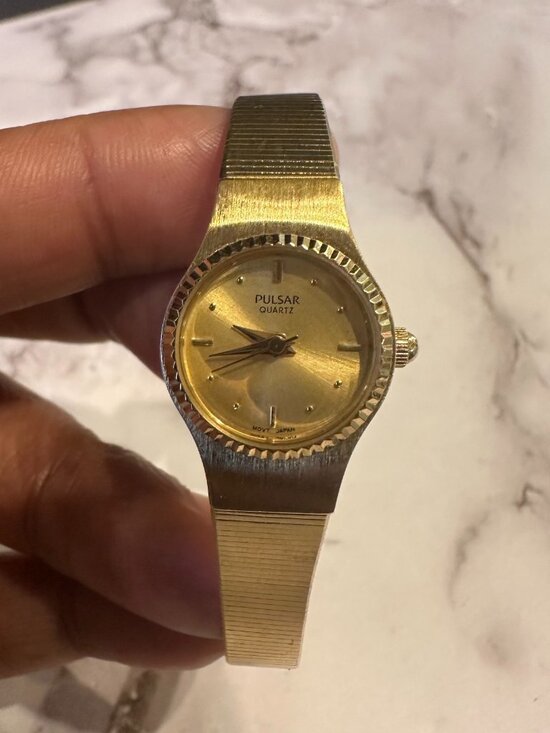 Vintage Pulsar Womens Watch Gold Tone Small Dial 15MM New Battery 5.75 Inch main image 13